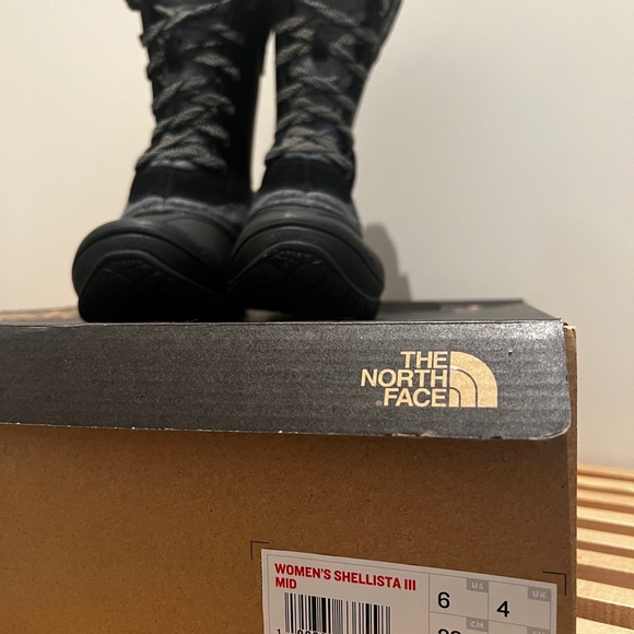 BRAND NEW THE NORTH FACE BOOTS - Picture 5 of 9